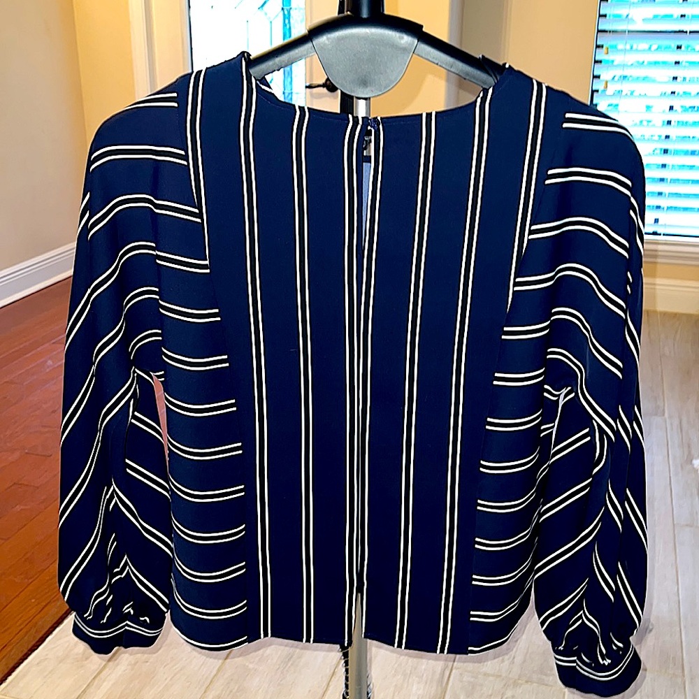 NWOT Express Balloon Sleeve Blouse